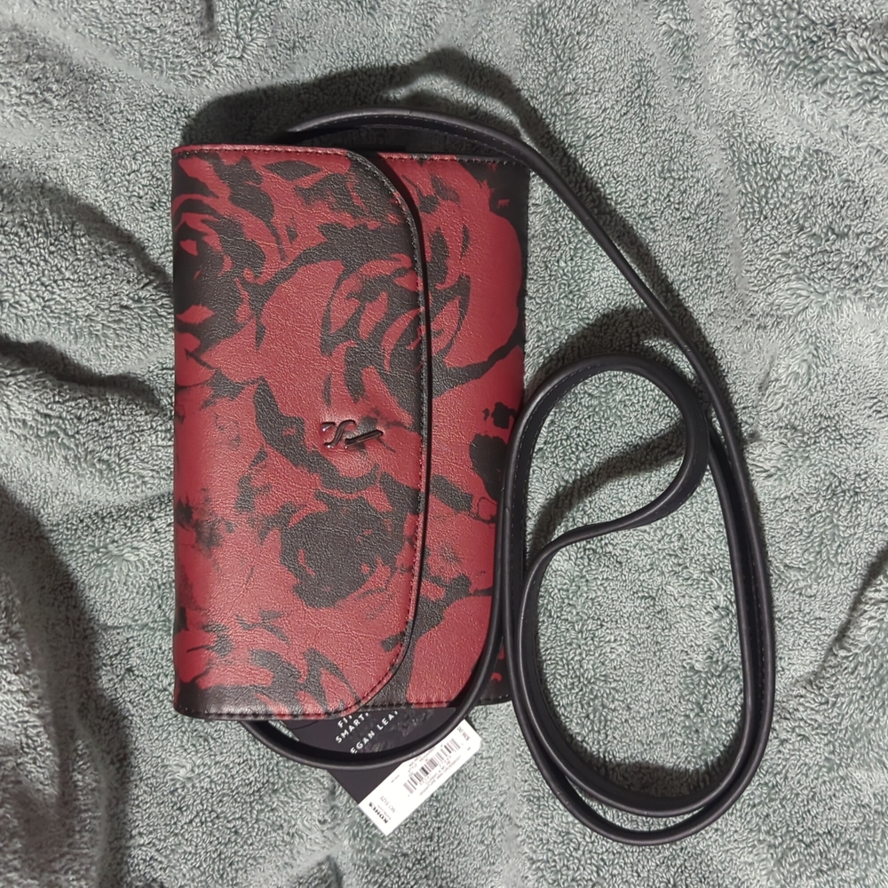 Crossbody purse - Simply Vera Vera Wang black with red/maroon flower print